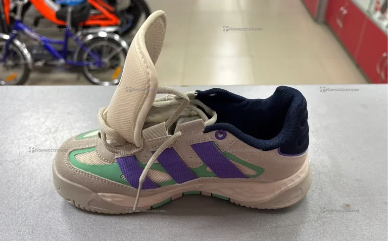 Кроссовки Adidas 36 (беж)
