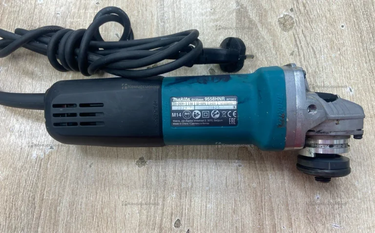 УШМ Makita 9558HNR