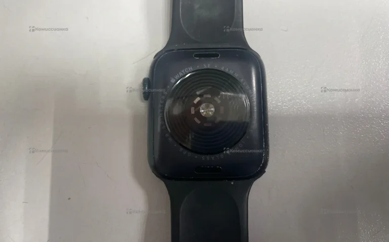 Часы Apple Watch SE 2 44mm