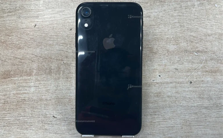 Apple XR 64ГБ.