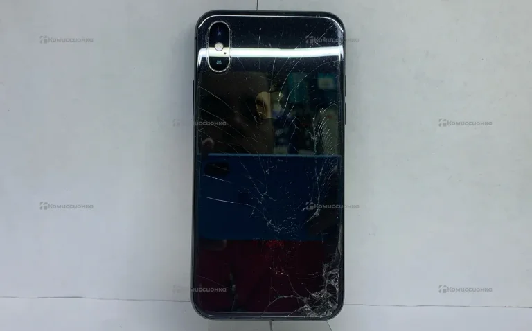 Apple iPhone X 3/64 ГБ