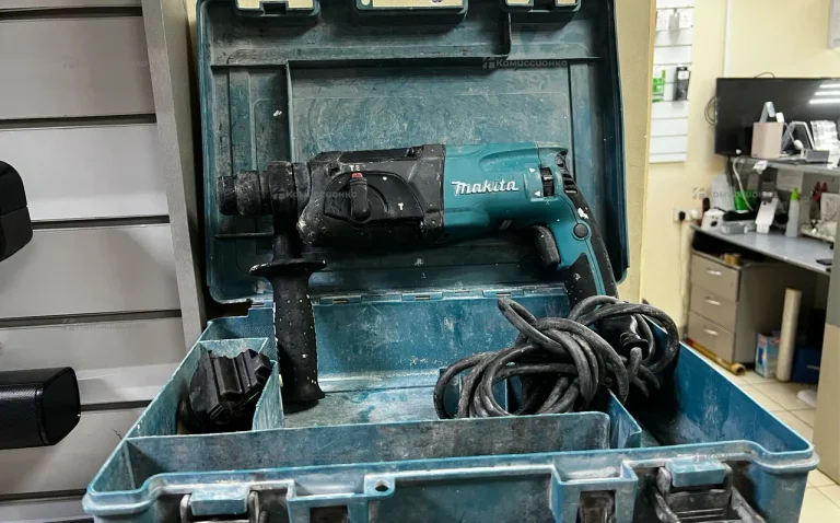 Перфоратор makita HR2470