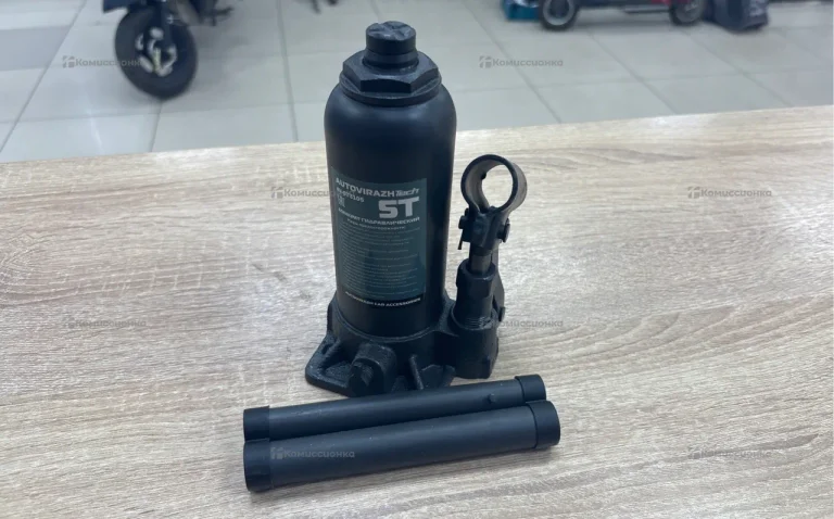 Домкрат AV-073105 5 тонн