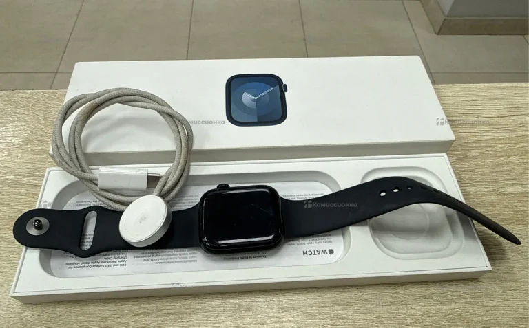 Часы Apple Watch 9 45mm