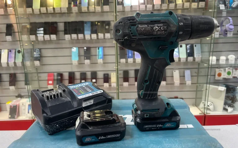 Дрель-шуруповерт Makita DF333D