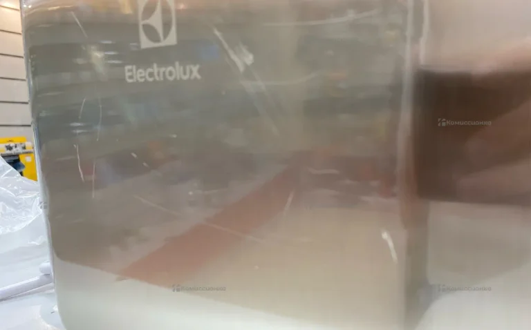 Сушилка для рук Electrolux