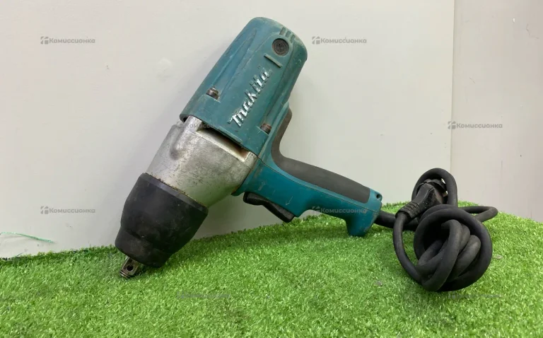Гайковерт makita TW0350