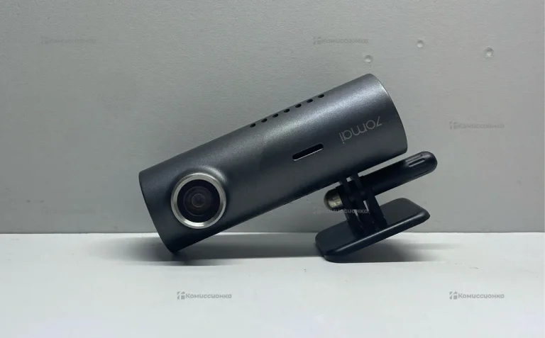 Видеорегистратор  7omai M300