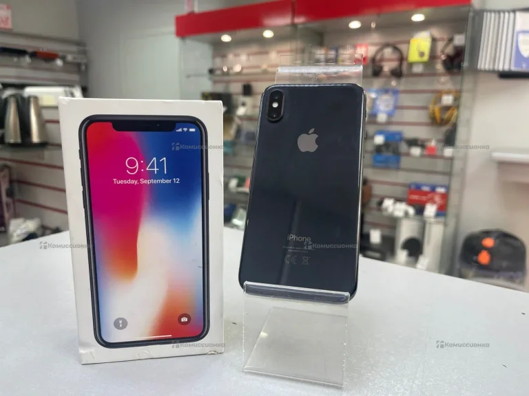 Apple iPhone X 3/64 ГБ