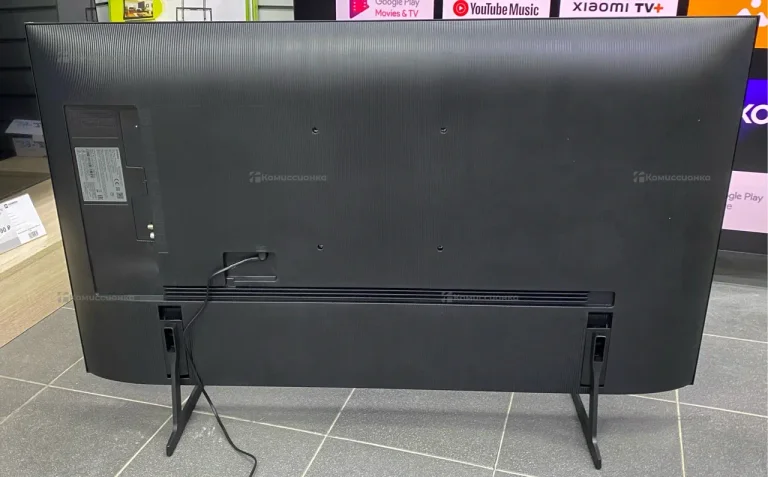 Телевизор Samsung UE50DU7100U новый