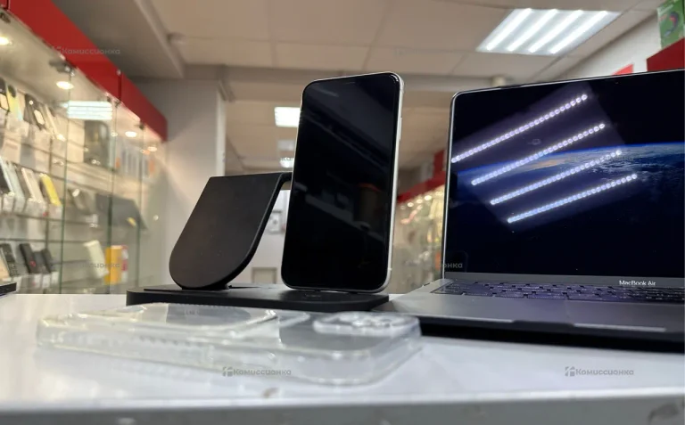 Apple IPhone 11 64Gb