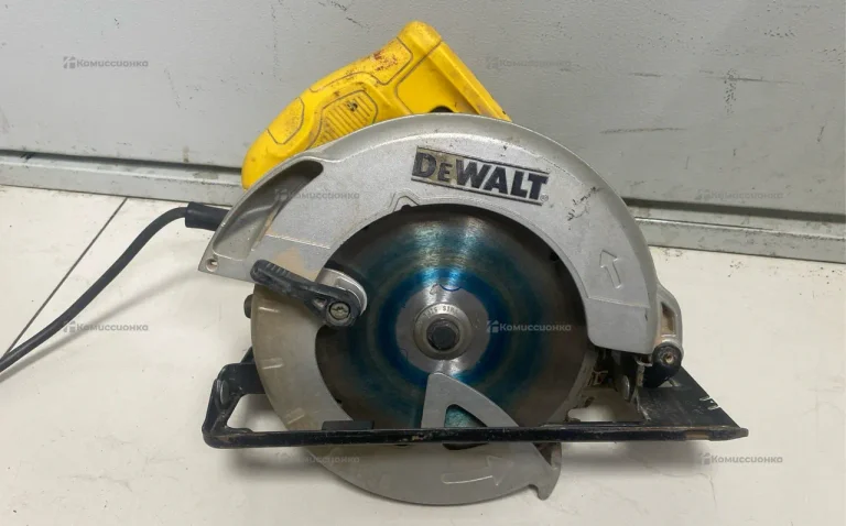 Dewalt dwe 560