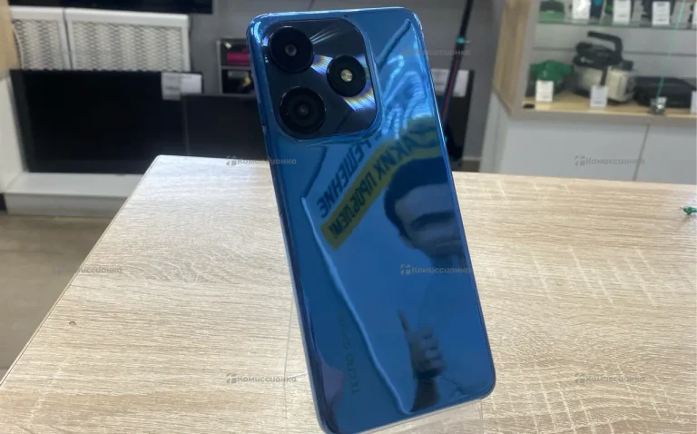 Tecno Spark 10C 4/64 ГБ