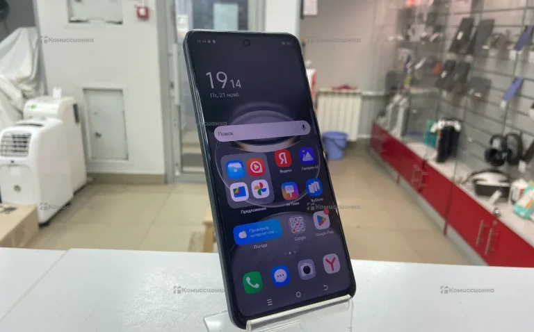 Tecno Spark 30 8/256 ГБ