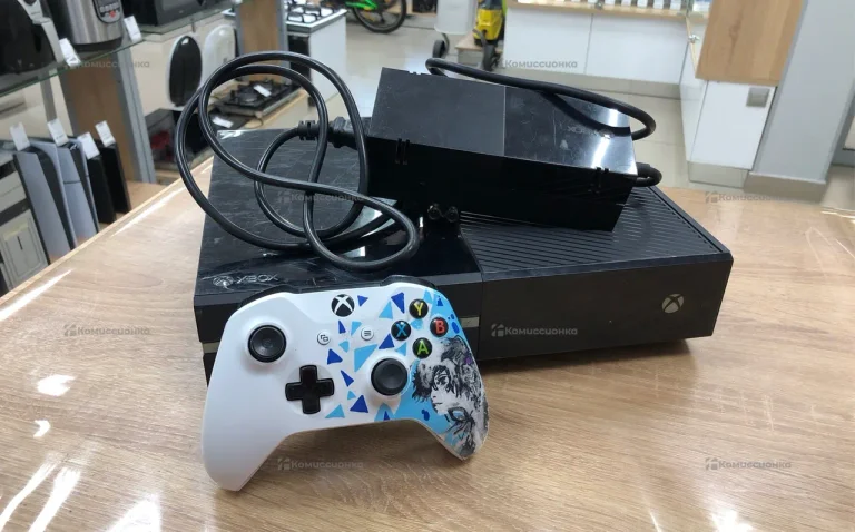 Приставка Xbox One 500Gb