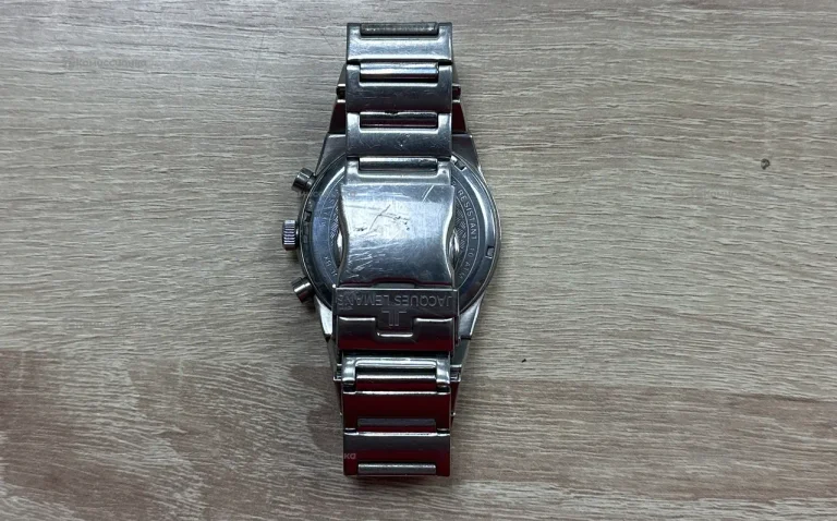 Часы  Jacques lemans