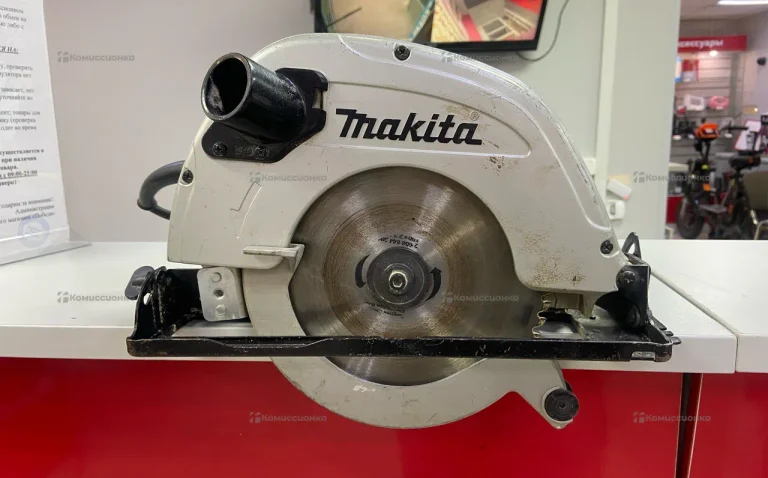 Дисковая пила makita 5704R