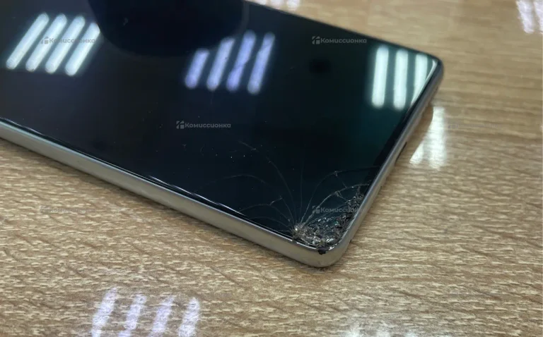 Tecno Camon 40 8/256 ГБ