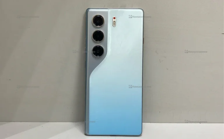 Tecno Camon 40 8/256 ГБ