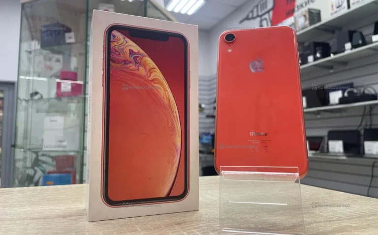 Apple iPhone XR 3/64 ГБ