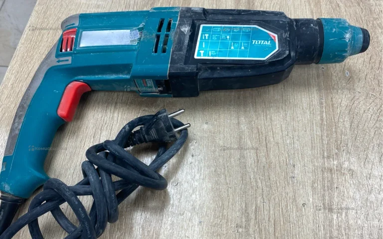 Перфоратор Total tools THR3211