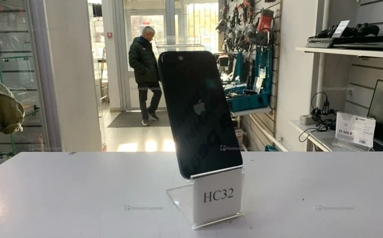 Apple iPhone 13 4/128 ГБ