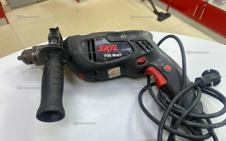 Дрель Skil 6780 700W