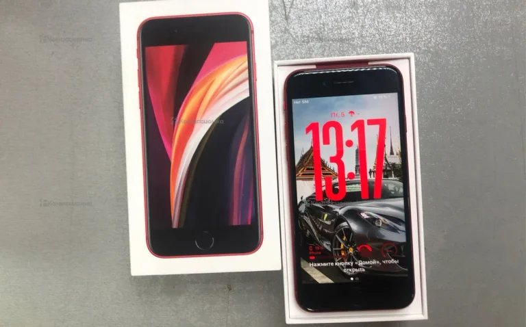 Apple iPhone SE (2020) 3/64 ГБ