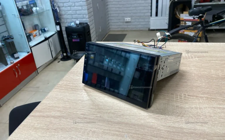 Автомагнитола  андроид 4 дюйма FARCAR