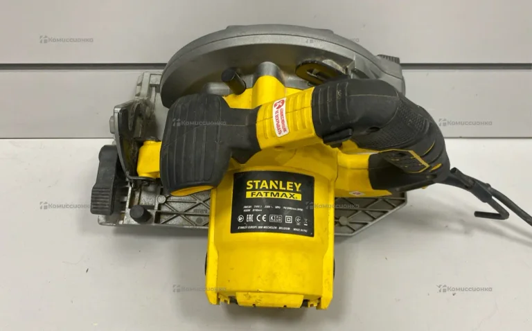 Дисковая пила Stanley Fatmax FME301