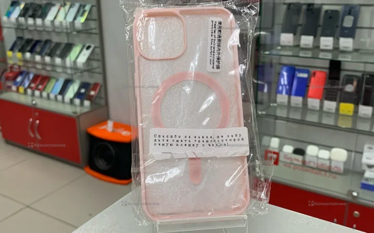 чехол с MagSafe розовый