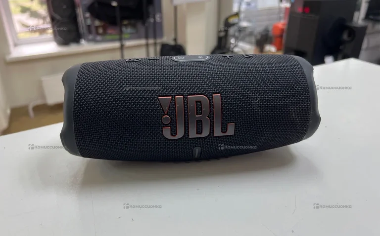 JBL Charge 5