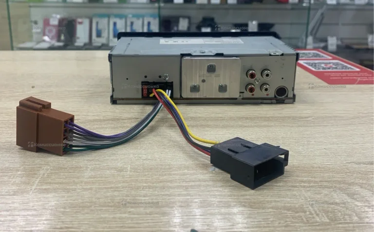 Автомагнитола Kenwood KMM-120Y