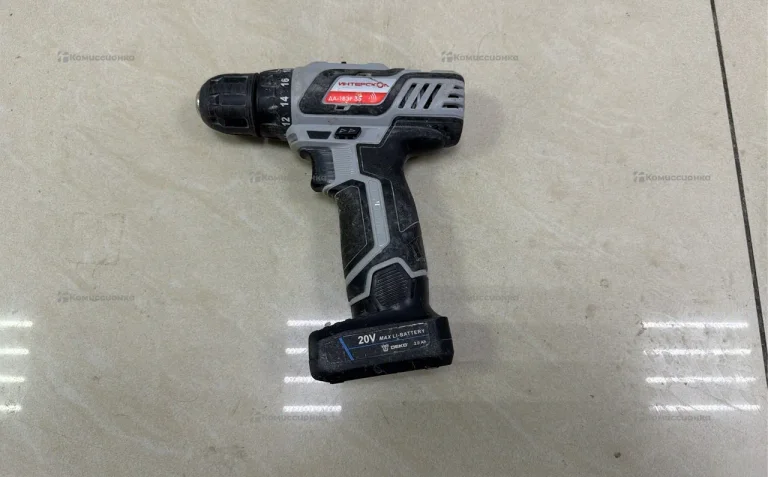 Шуруповерт Интерскол ДА 18ЭР