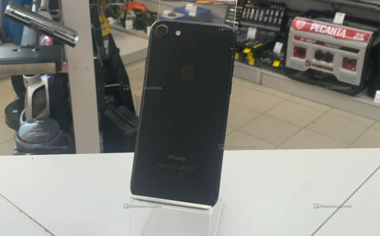 Apple iPhone 7 2/32 ГБ