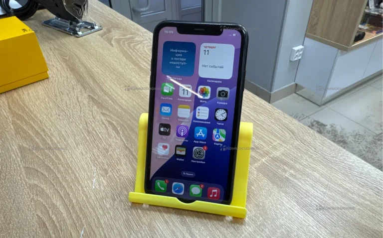 Apple iPhone XR 3/64 ГБ