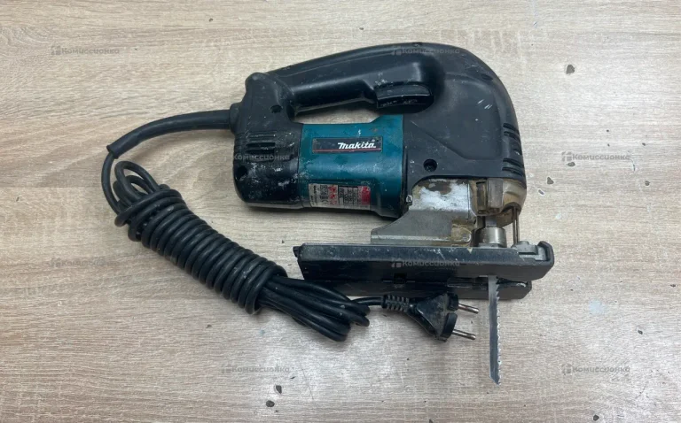 Электролобзик makita 4340CT