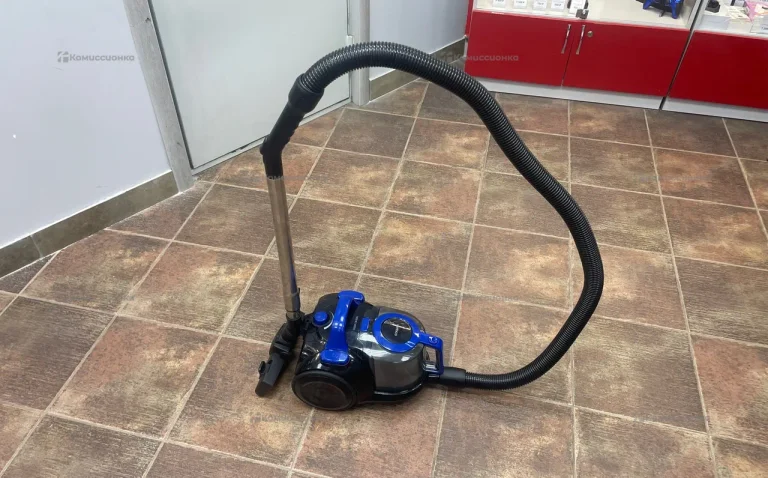 Пылесос Rombica MyClean Sector