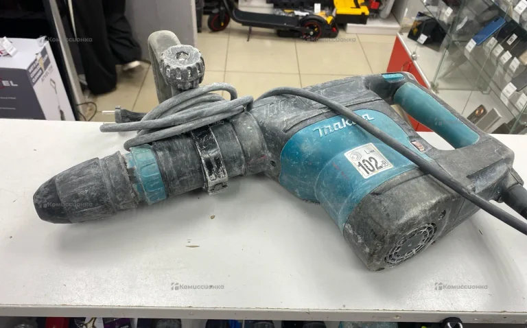 Отбойный молоток makita HM1101C