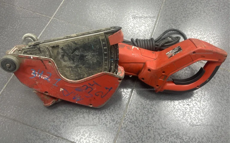 Плиткорез Hilti DCH 230