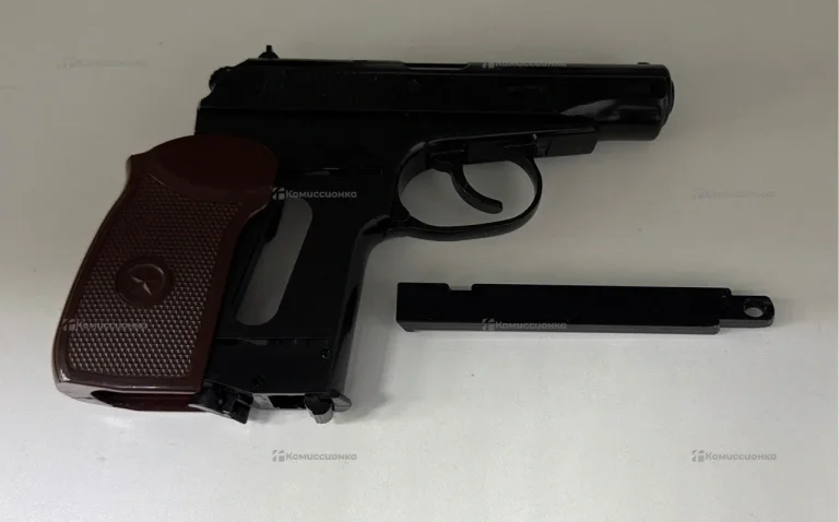 Страйкбольный пистолет Umarex Makarov 6mm