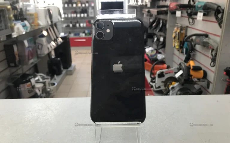 Apple iPhone 11 4/64 ГБ