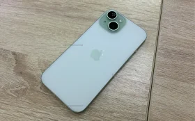 Apple iPhone 15 6/128 ГБ