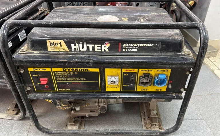Бензиновая электростанция Huter DY6500LX 15л