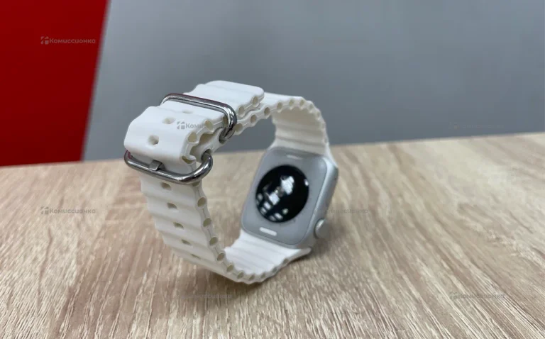 Часы  Apple Watch SE 2020 40mm