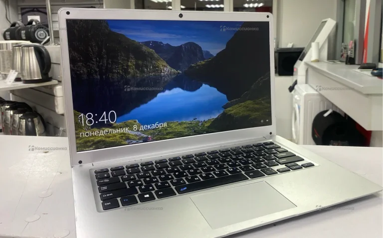 Ноутбук  uniqcell