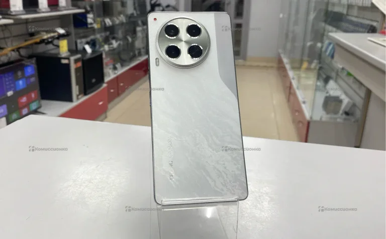 Tecno Camon 30 12/256 ГБ