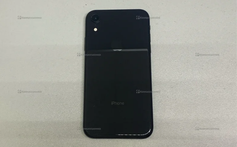 Apple iPhone XR 3/128 ГБ