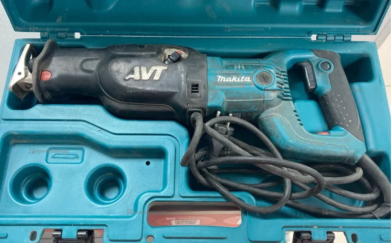Электропила  Makita JR3070CT