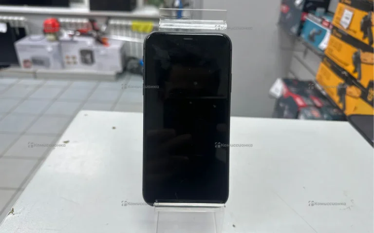 Apple iPhone 11 4/128 ГБ